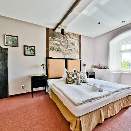 Schlosshotel Elgersburg 4*
