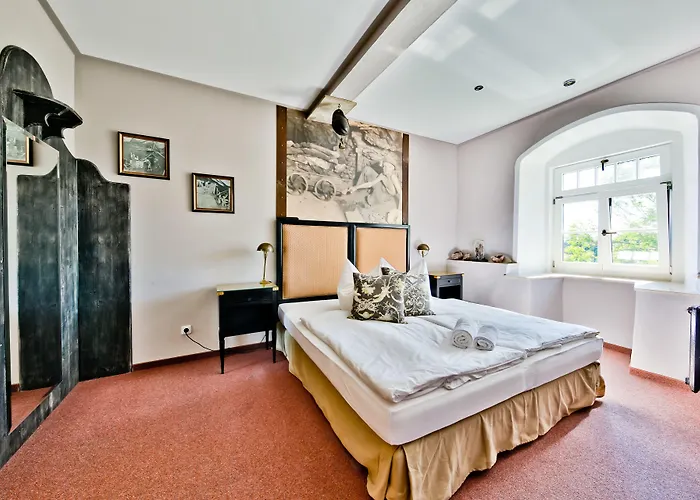 Schlosshotel Elgersburg 4*